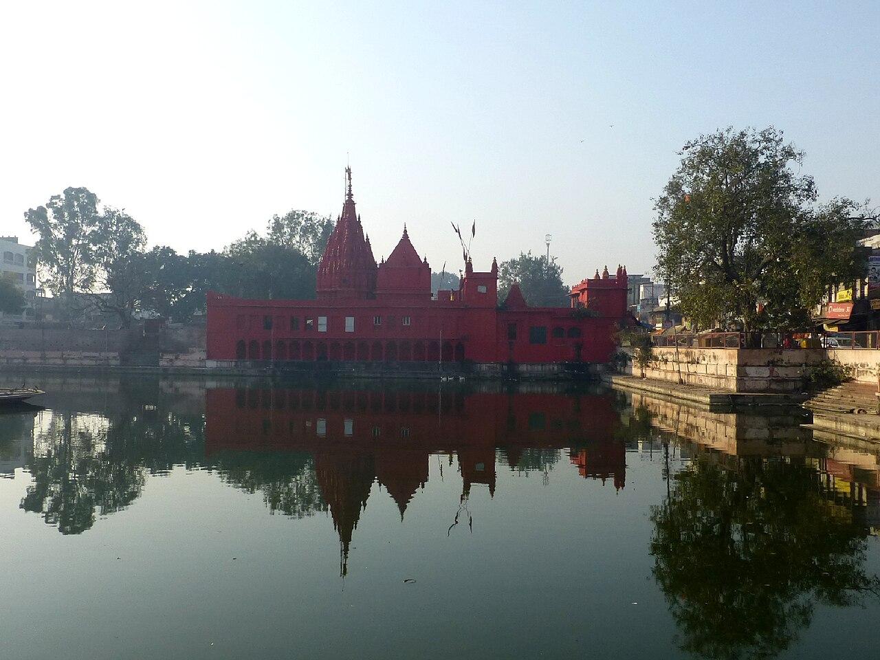 Durga Kund Temple, Varanasi